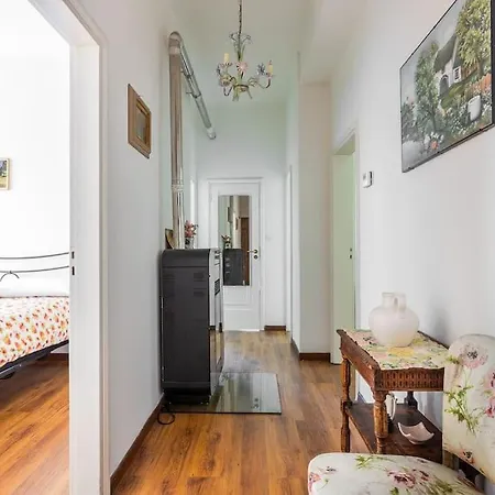 Country House Villa *